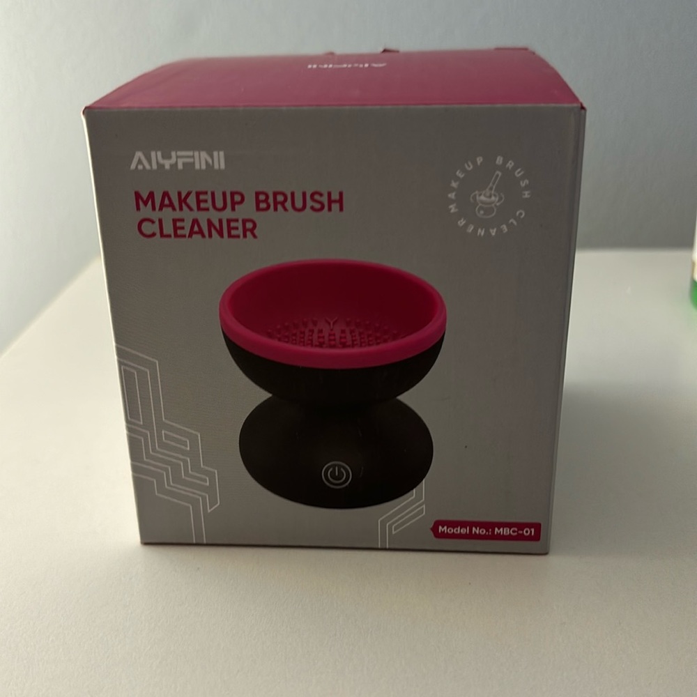 Makeup Brush Cleaner